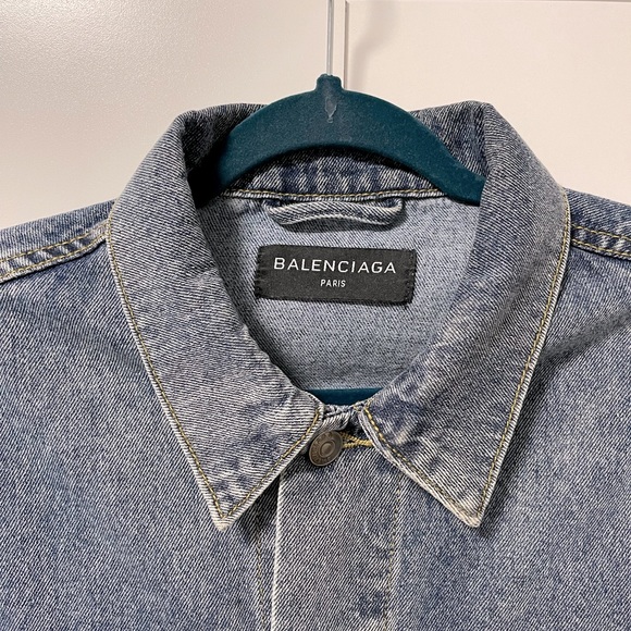 Used Oversized Balenciaga BB Mode Denim Jacket - Picture 3 of 12